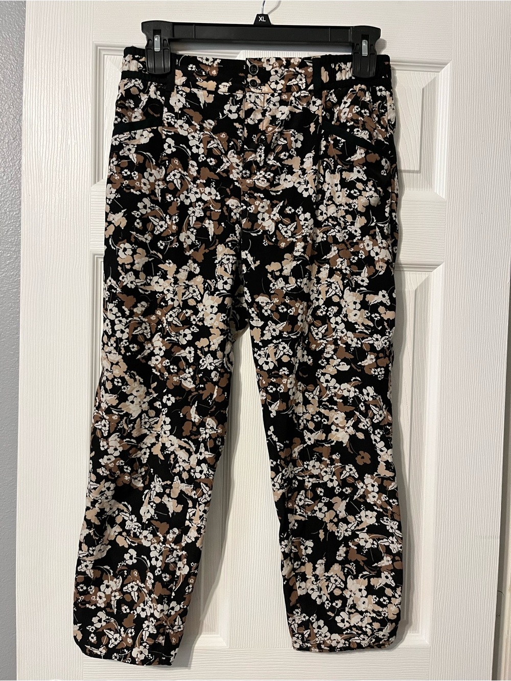 Cartonnier Black Floral Print Pants
